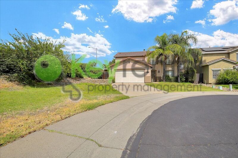 Rocklin House: 1936 Hillock Court
