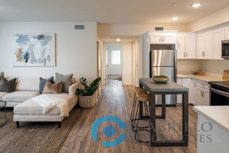 San Diego Condo: 5526 Lauretta Street