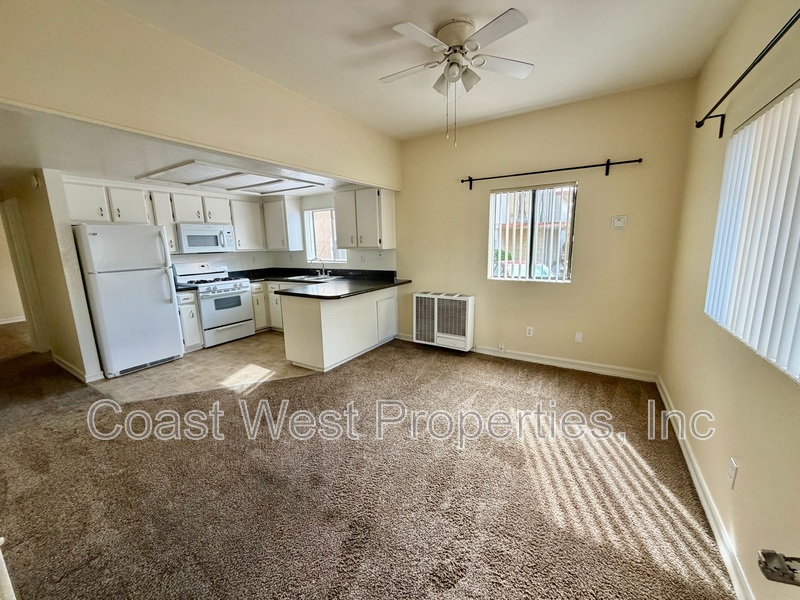 San Diego Condo: 4695 Bancroft Street #1