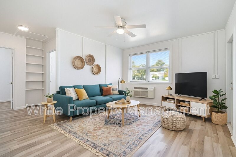 Chester Condo: 200 York Street