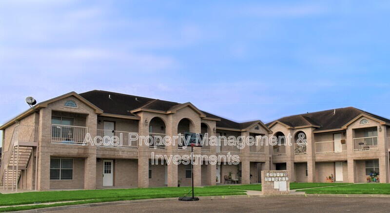 Edinburg Condo: 811 French Ave