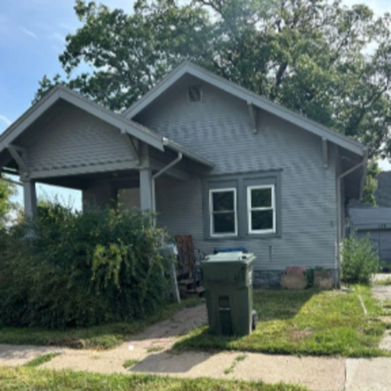 Lincoln House: 1136 N 23rd St