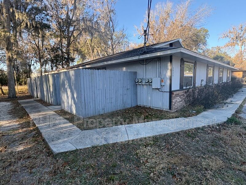 Ocala House: 2040 SE 40th St Rd 1-4