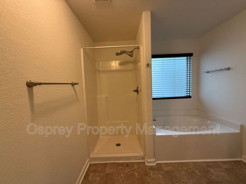 Spacious 4BR Home with Large Fenced Yard & Prime Location  - Photo 13