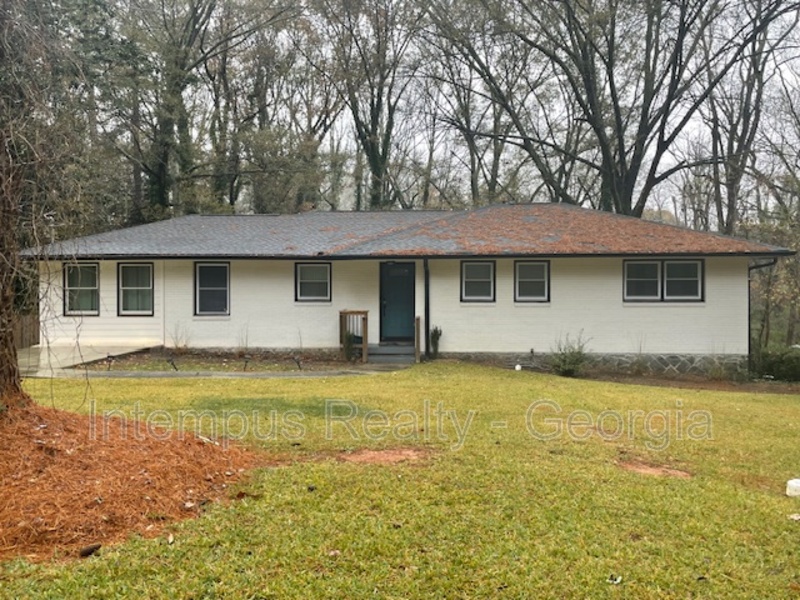 Atlanta House: 1771 Dodson Dr SW