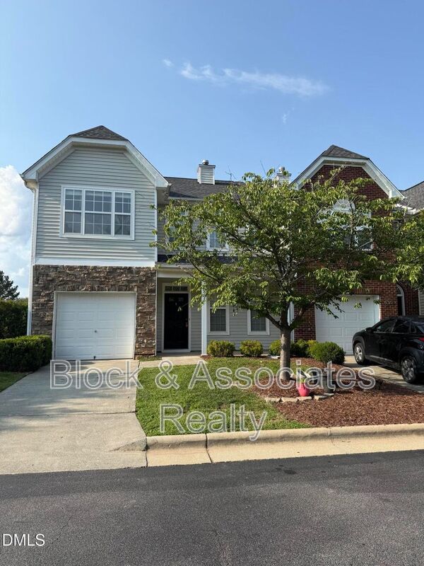 Morrisville House: 537 Writers Way