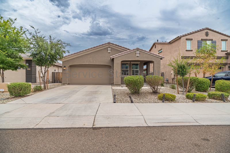 Litchfield Park House: 18763 W Rancho Dr