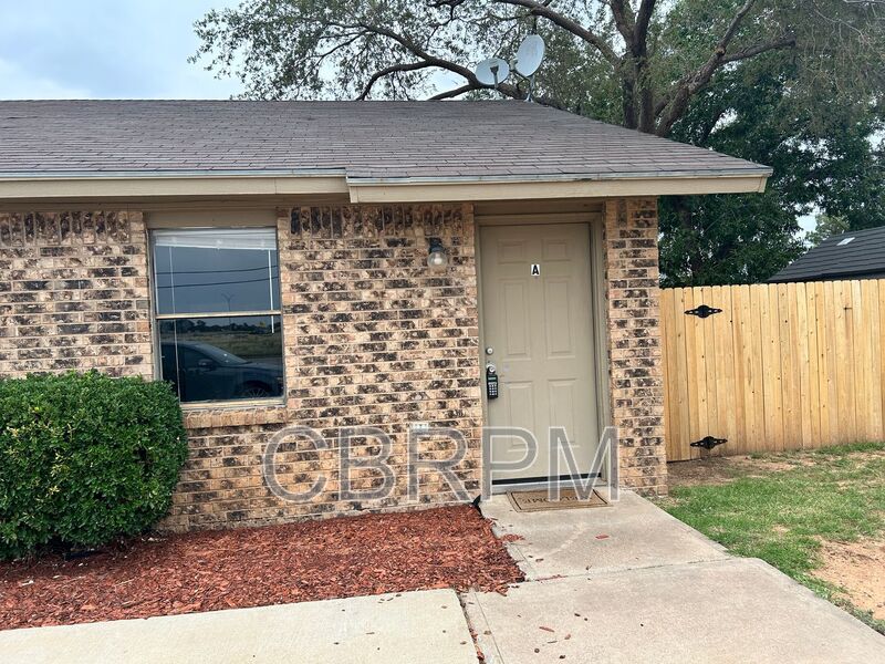 Lubbock House: 4604 Erskine Street