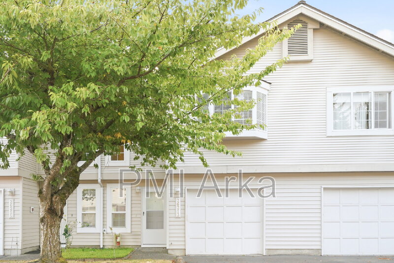 Kent Townhome: 26213 114th Ln SE