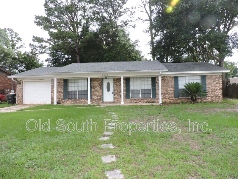 Pensacola House: 7834 Charter Oaks Dr