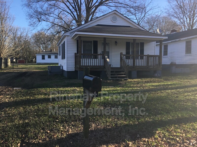 Rock Hill House: 1444 Edgewood Drive