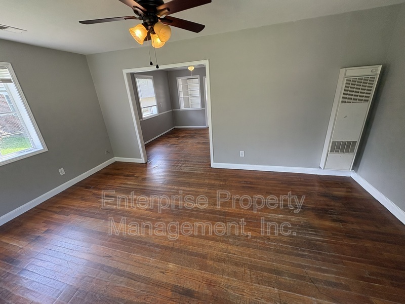 Photo 4 of 2083 Charleston Rd