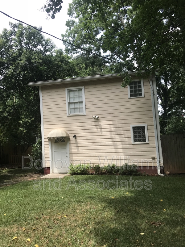 Charlotte House: 1529 Thomas Avenue