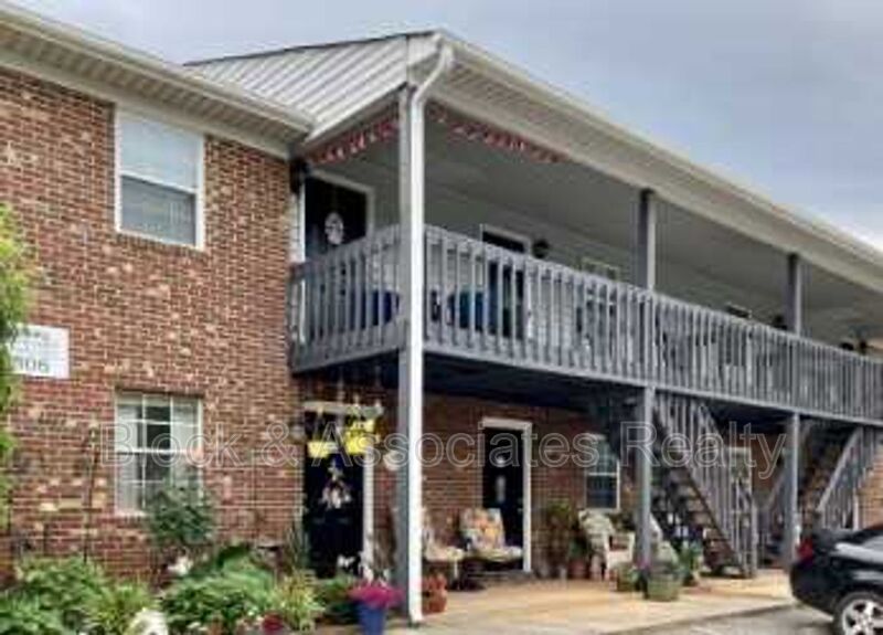 Randleman Condo: 306 Reece Ave
