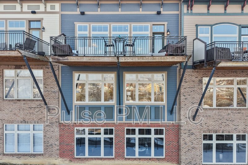 Covington Condo: 1226 Grays Peak