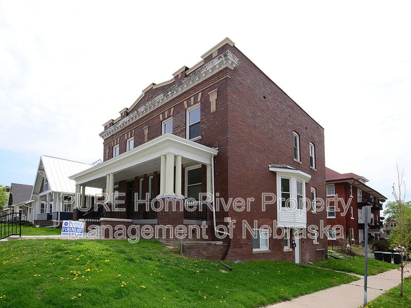 Omaha Condo: 2967 Harris Street