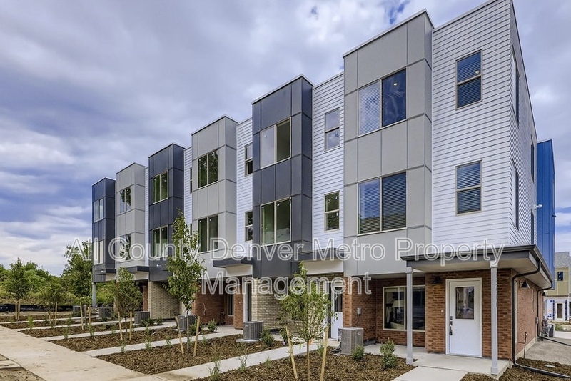 Arvada Townhome: 15312 W 69th Place