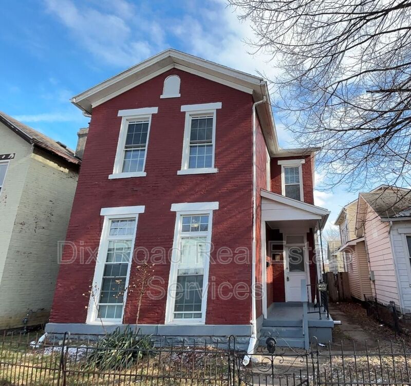 Dayton House: 48 Boltin Street