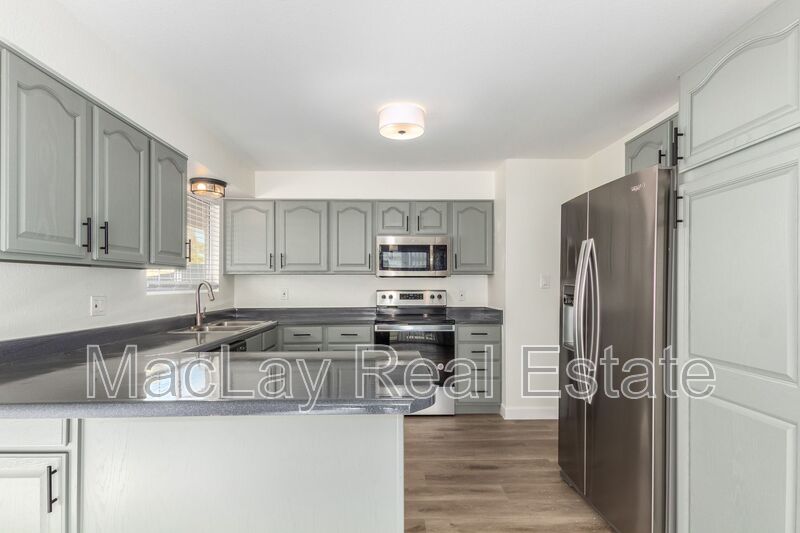 Glendale House: 4902 W Joyce Cir