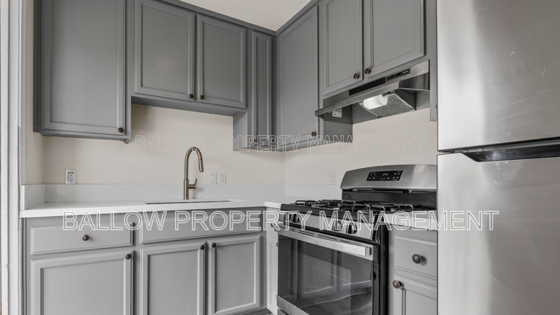 National City House: 1438 F Ave