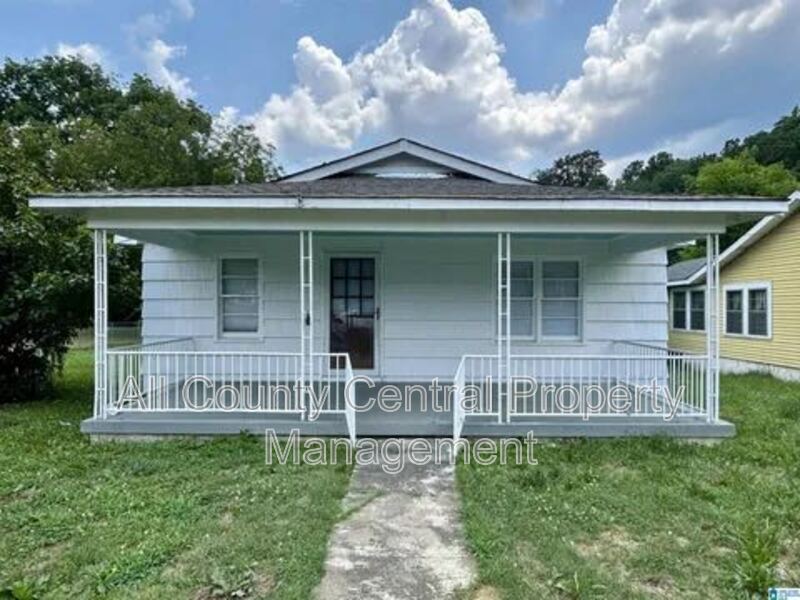 Birmingham House: 5417 Holland Ave