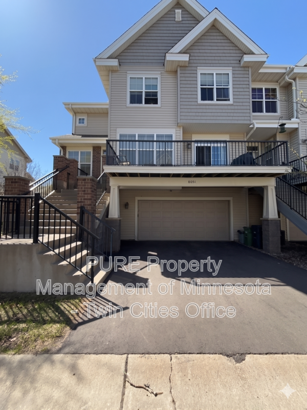 Maple Grove Townhome: 8051 Larch Ln N