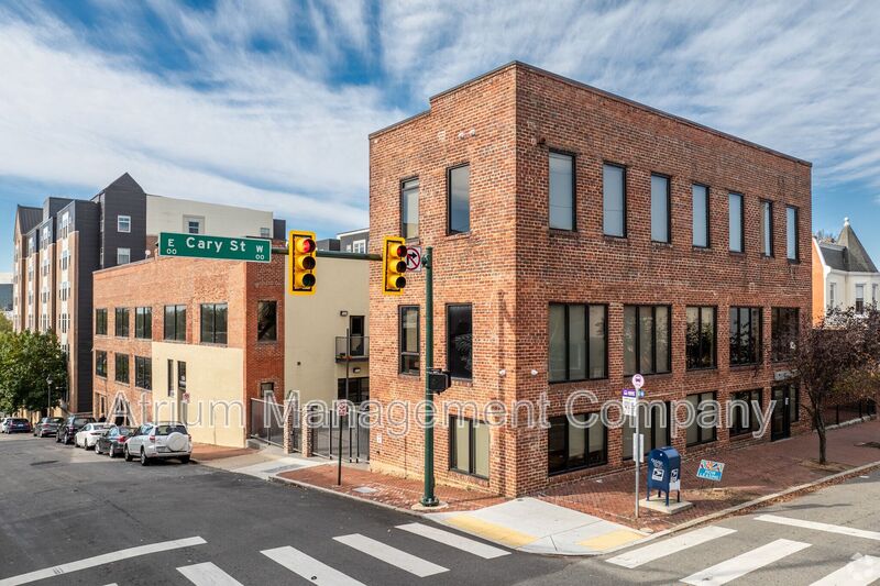 Richmond House: 106 S Foushee Street