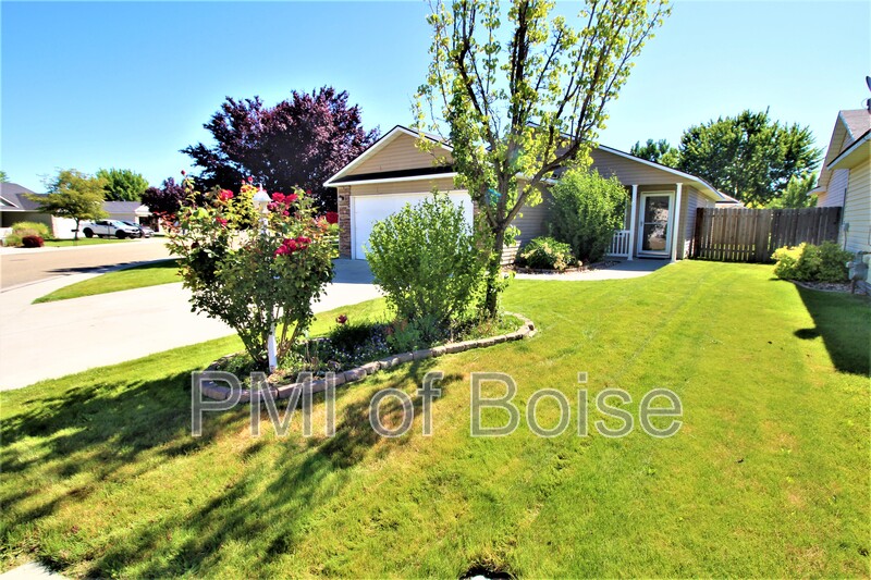 Caldwell House: 306 Pietra Way