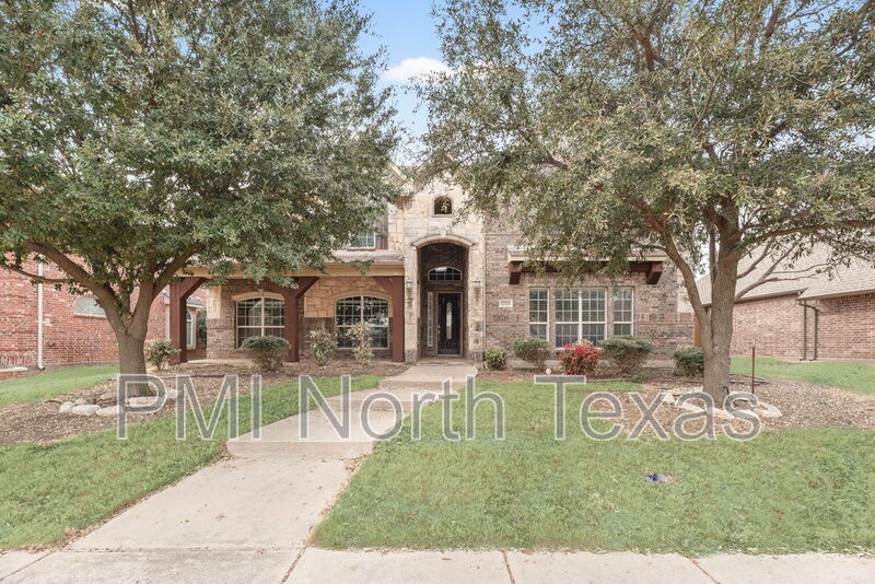Frisco House: 12213 Crab Apple Lane