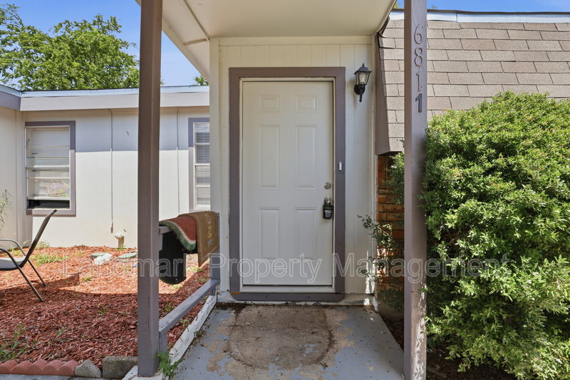 Fort Worth Condo: 6811 Trail Lake Drive