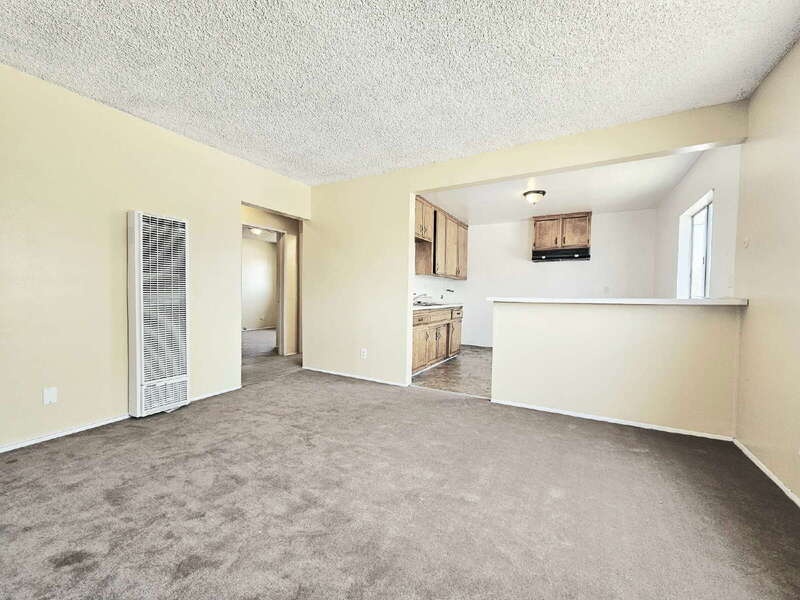 Los Angeles Condo: 8868 S Wall Street