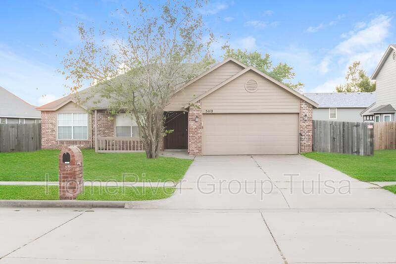 Request a Viewing for 5112 S Narcissus Ave Tenant Turner