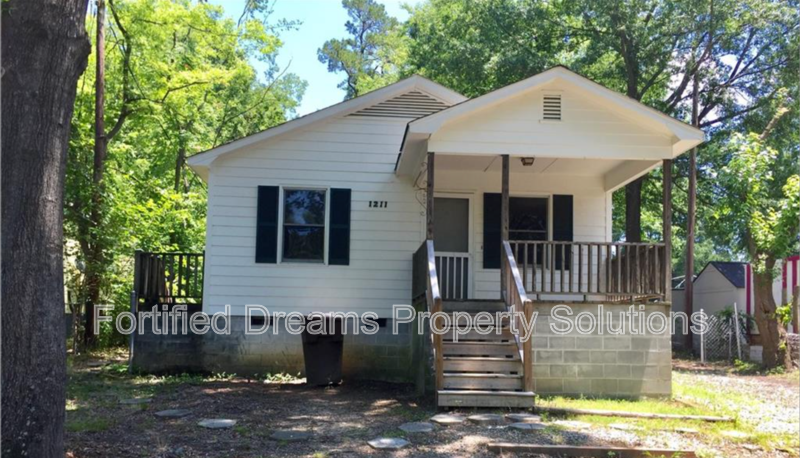 Greensboro House: 1211 Vance St