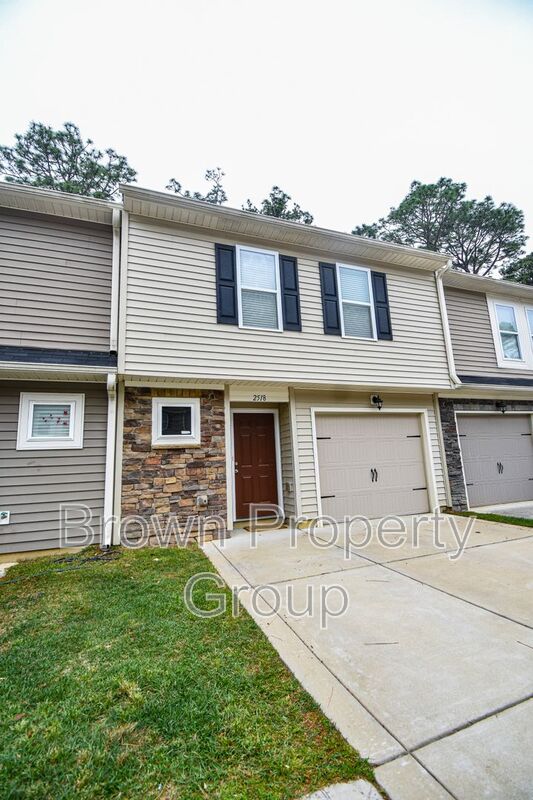 Fayetteville Townhome: 2518 Gardner Park Dr