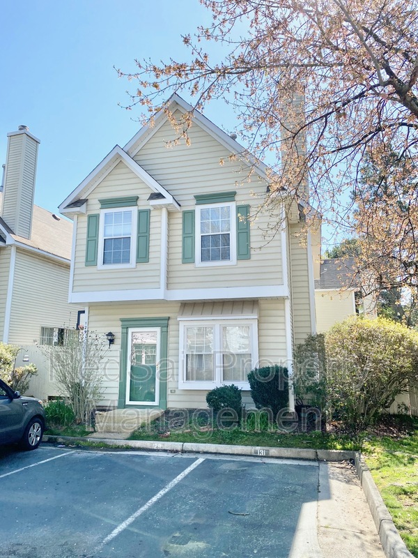 Newport News House: 129 Watson Dr