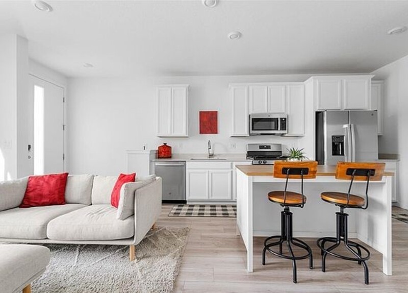 Main Rental Photo 4