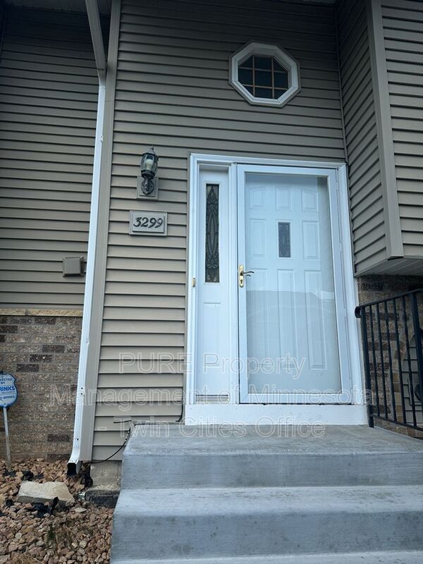 Woodbury Townhome: 3299 Juliet Dr