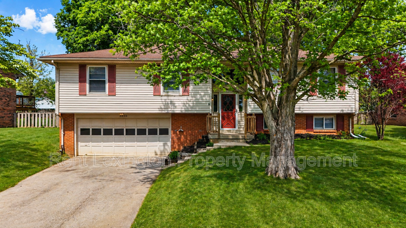 Lexington House: 3330 Tisdale Drive