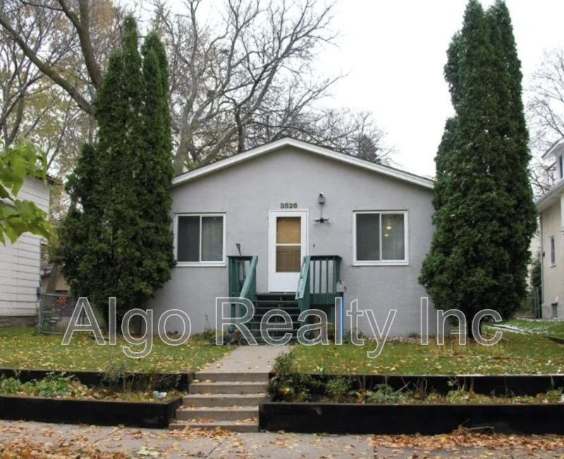 Minneapolis House: 3526 Newton Ave N