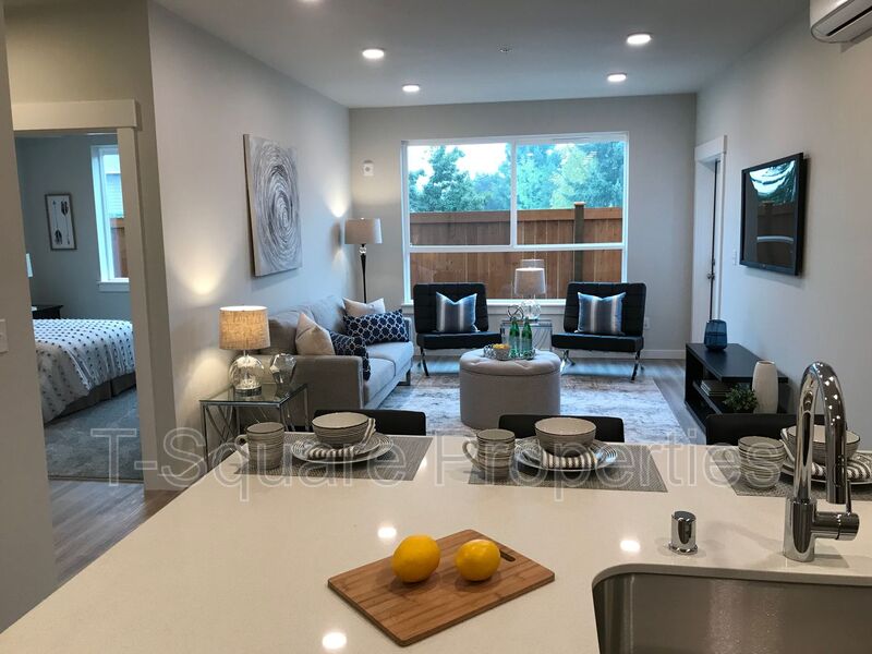 Mill Creek House: 4124 148th St SE