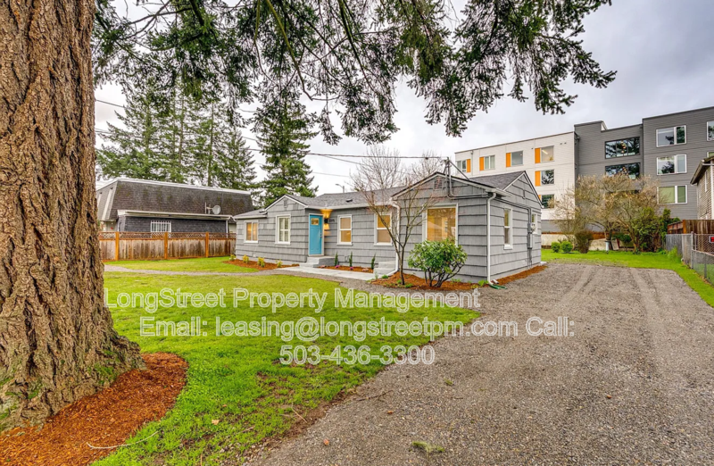 Portland Condo: 3315 SE 127th Pl