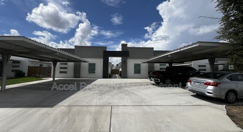 Edinburg Condo: 3405 S Mia Ln