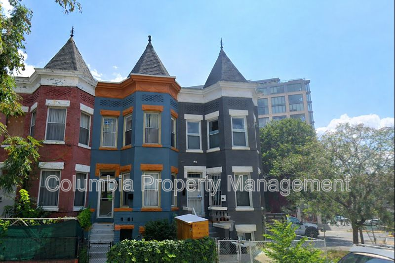 Washington House: 11 Q St NE