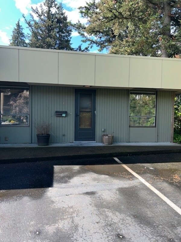 Lynden Condo: 1414 Liberty Street-Unit 1