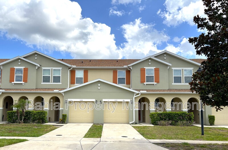Kissimmee Townhome: 5110 Adelaide Dr