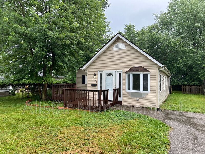 Eastlake House: 958 Quentin Road