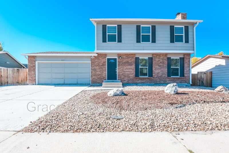 Thornton House: 9371 Bellaire Dr.
