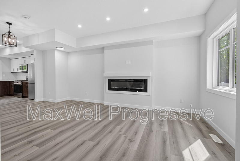 Edmonton Townhome: 10821 112 Street Northwest