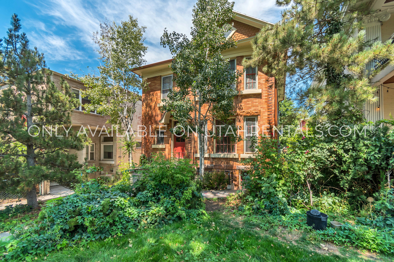 Salt Lake City Condo: 1067 E 200 S