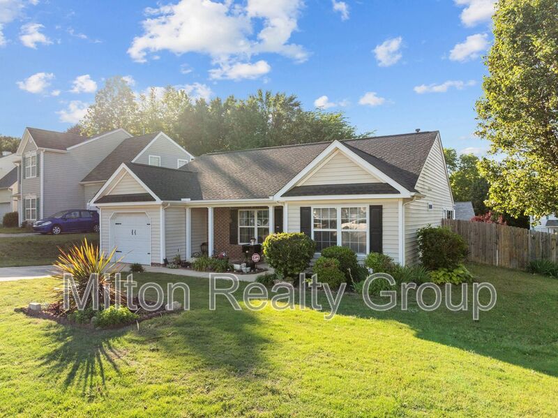 Raleigh House: 4109 Fawn Glen Drive